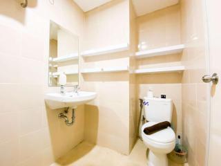 Homey Apartment with 1BR at Parahyangan Residence By Travelio - Bandung - 8