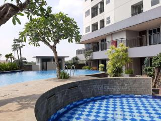 Relax and Simply Studio Apartment at Parkland Avenue By Travelio - Tangerang - 9