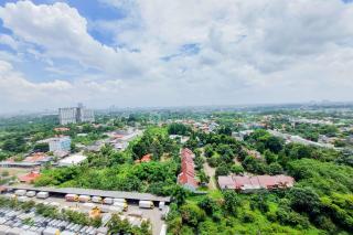 Best Deal and Restful Studio at Serpong Greenview Apartment By Travelio - Tangerang - 2