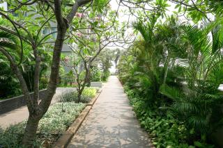 Comfortable and High Floor 2BR Apartment at Thamrin Residence By Travelio - 7