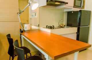 Comfort and Minimalist 1BR at Tree Park City BSD Apartment By Travelio - Tangerang - 8