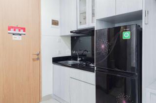 Homey and Restful Studio Apartment B Residence By Travelio - Tangerang - 2
