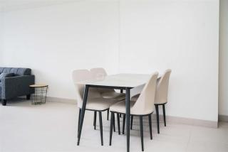 Enjoy Living 2BR Apartment at Carstensz Residence By Travelio - Kampung Sawah - 7