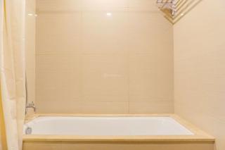 Nice and Warm 2BR Apartment Casa Grande Residence By Travelio - Jakarta - 6