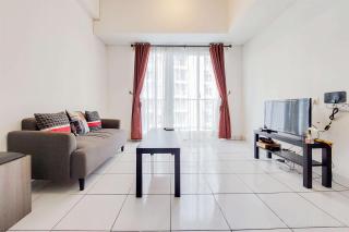 Best Modern 2BR at Casa de Parco Apartment By Travelio - 8