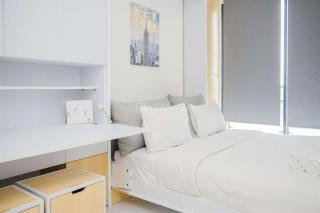 Great Location Studio Sky House Apartment near BSD By Travelio - 0