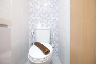 Spacious 2BR Combined Tokyo Riverside PIK 2 Apartment By Travelio - Rawalembang - 7