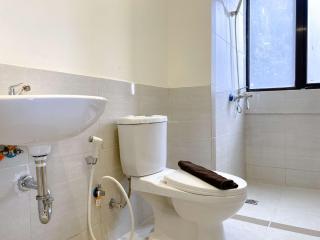Homey 2BR with Work Space at Meikarta Apartment By Travelio - Cikarang - 1