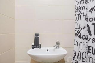 Stunning Studio Apartment at Belmont Residence Puri By Travelio - Jakarta - 7