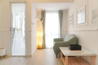 Restful 1BR at Tokyo Riverside PIK 2 Apartment By Travelio - Rawalembang - 1