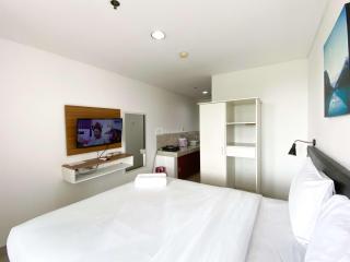 Minimalist Studio at Enviro Apartment By Travelio - Cikarang - 3