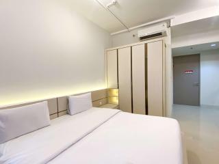 Comfort Studio Vasanta Innopark Apartment By Travelio - Cikarang - 9