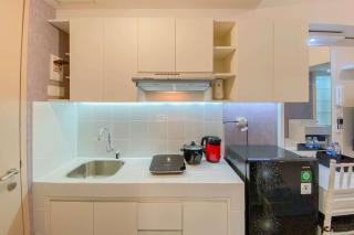 Relaxing and Nice Studio at Tokyo Riverside PIK 2 Apartment By Travelio - Rawalembang - 3