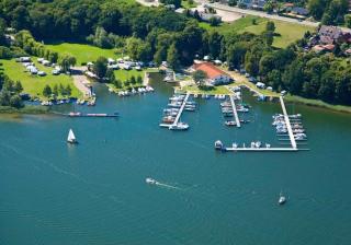 Ferienwohnung in Röbel mit Seeblick - Marienfelde - 1