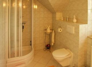 An einer Schleuse gelegene Ferienwohnung mit Grundstück direkt am Wasser - Wesenberg - 8