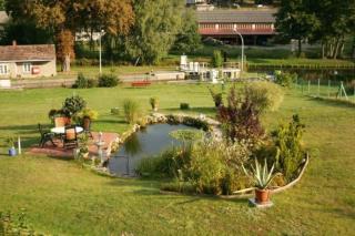 An einer Schleuse gelegene Ferienwohnung mit Grundstück direkt am Wasser - Wesenberg - 6