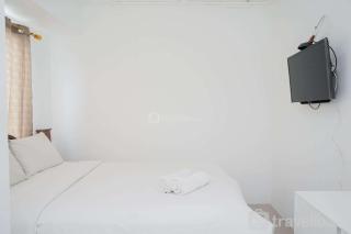 New and Simply Studio at Urbantown Serpong Apartment By Travelio - 6