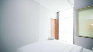 Best Choice and Spacious 1BR Apartment at Aryaduta Residence Surabaya By Travelio - Surabaya - 5