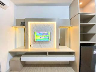 Good Choice and Homey Studio at The Alton Apartment By Travelio - Semarang - 9