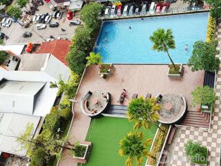 Good Deal and Comfy 1BR Vida View Apartment By Travelio - 9