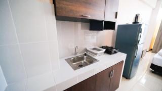 Best Location and Homey Studio at Bale Hinggil Apartment By Travelio - Medokanayu - 3