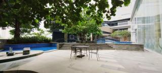 Modern and Comfy Studio at Grand Sungkono Lagoon Apartment By Travelio - Surabaya - 8