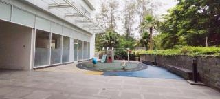 Modern and Comfy Studio at Grand Sungkono Lagoon Apartment By Travelio - Surabaya - 7