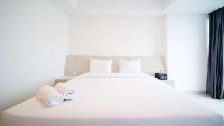 Modern and Comfy Studio at Grand Sungkono Lagoon Apartment By Travelio - Surabaya - 4