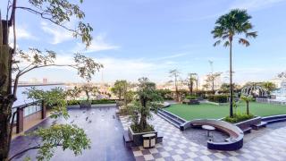 Simply Design Studio Apartment at Vida View Makassar By Travelio - Pampang - 5
