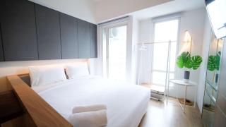 Homey Studio at Orchard Supermall Mansion Apartment By Travelio - 4