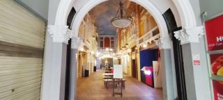 Cozy Studio The Square Surabaya Apartment By Travelio - Surabaya - 9