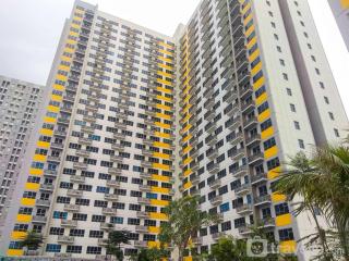 Studio Apartment with Garden View at The Springlake View Summarecon By Travelio - 8