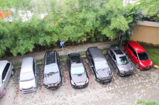 Cozy Stay Studio Apartment (No Kitchen) at Metropark Condominium Jababeka By Travelio - Bekasi - 9