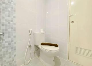 Tidy and Comfortable 2BR Tokyo Riverside PIK 2 Apartment By Travelio - Rawalembang - 2