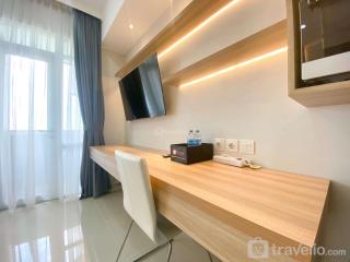 Good Deal and Elegant Studio Vasanta Innopark Apartment By Travelio - Bekasi - 5