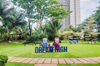 Homey and Simply Look Studio Sky House Alam Sutera Apartment By Travelio - Tangerang - 9