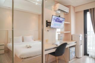 Good Deal and Restful Studio Kebayoran Icon Apartment By Travelio - Jakarta - 0