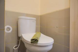 Good Deal and Restful Studio Kebayoran Icon Apartment By Travelio - Jakarta - 3