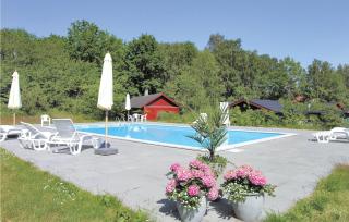 3 Bedroom Cozy Home In Nexø - 1