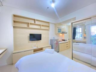 Classy Chic Studio Room at Apartment Parahyangan Residence Bandung By Travelio - Bandung - 8