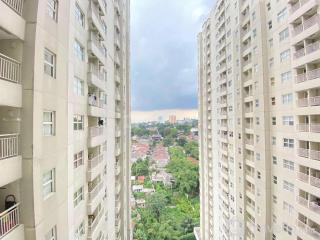 Classy Chic Studio Room at Apartment Parahyangan Residence Bandung By Travelio - Bandung - 0