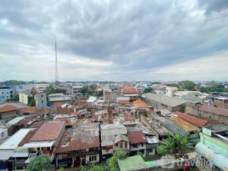 Cozy Furnished 2BR Apartment at Grand Asia Afrika By Travelio - 9