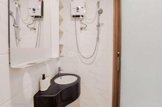 Minimalist Studio at Sky House Alam Sutera Apartment By Travelio - Tangerang - 1