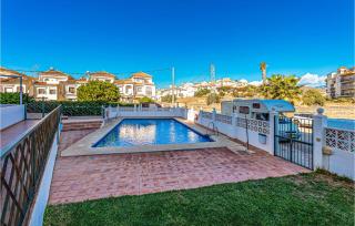 3 Bedroom Beautiful Apartment In Torrox - Torrox - 1