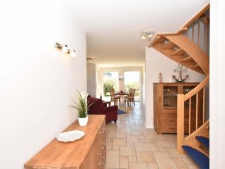 Traumhaftes Reetdach gedecktes Ferienhaus mit Blick auf den Breetzer Bodden bis Hiddensee - Vieregge - 4