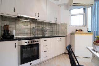 Modern City Apt in the Heart of Heraklion - Héraklion - 8