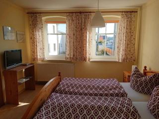 Ferienhaus mit Garten, Weinlaube und Aussenpool - Grimma - 5