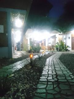 MISCHA'S Hostel - Dauis - 5