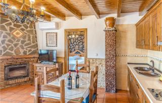 Awesome Home In Mecina Bombarón - 7