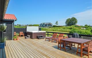 2 Bedroom Beautiful Home In Hejls - Hejls - 1